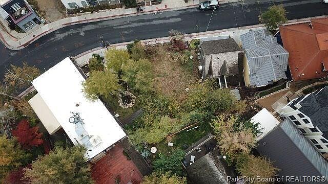 1st image of 139 Main St #10