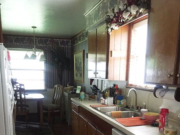 2nd image of 15 Tanglewood Ct