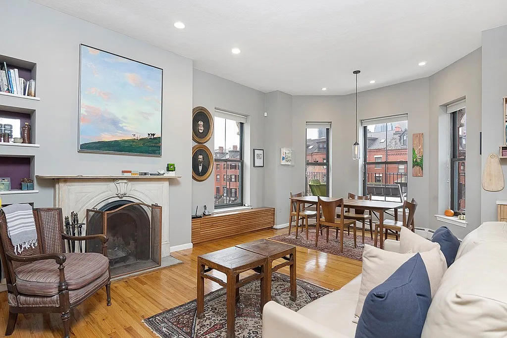 Building Photo - 608 Tremont St #5