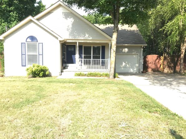 1122 Woods Edge Dr