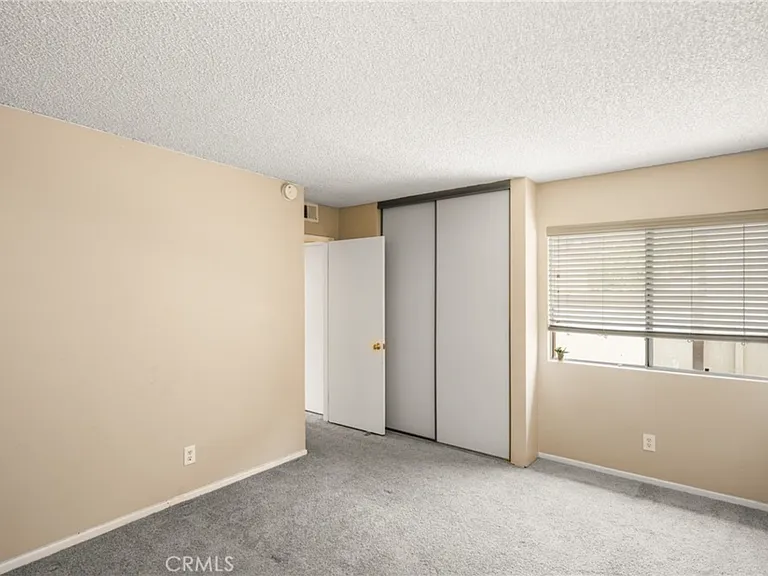 1206 S Cypress Ave #F — Photo 10