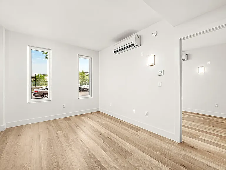 132 Willis Ave #122 — Photo 5