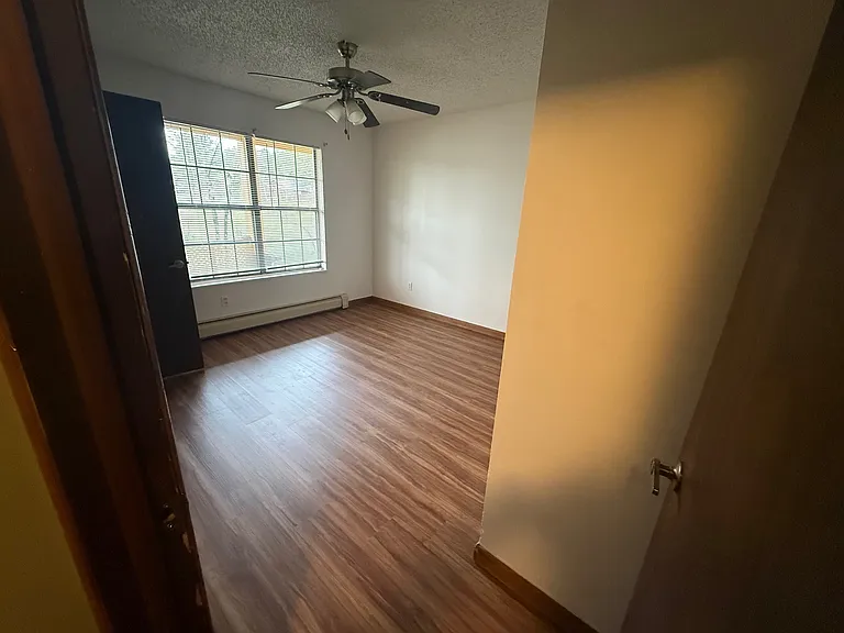 198 Aspenglow Blvd #4 — Photo 11