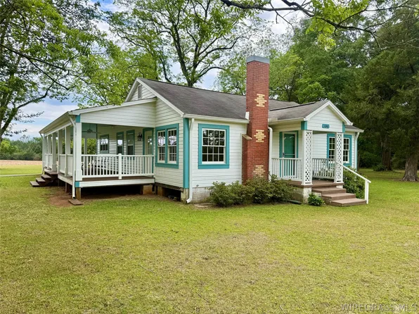 1046 Antioch Cir, Hartford, AL 36344