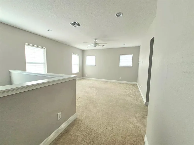 8521 Dubochet St — Photo 18