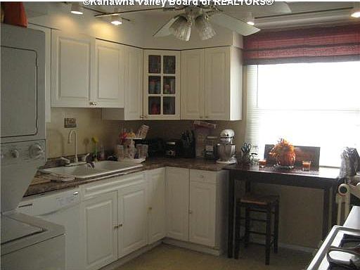 2nd image of 375 Kenna Dr #408
