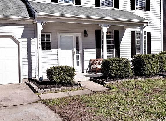 3rd image of 4265 Teakwood Dr