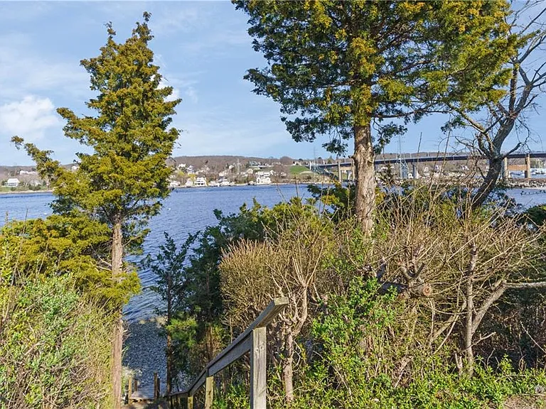 45 Narragansett Blvd — Photo 15