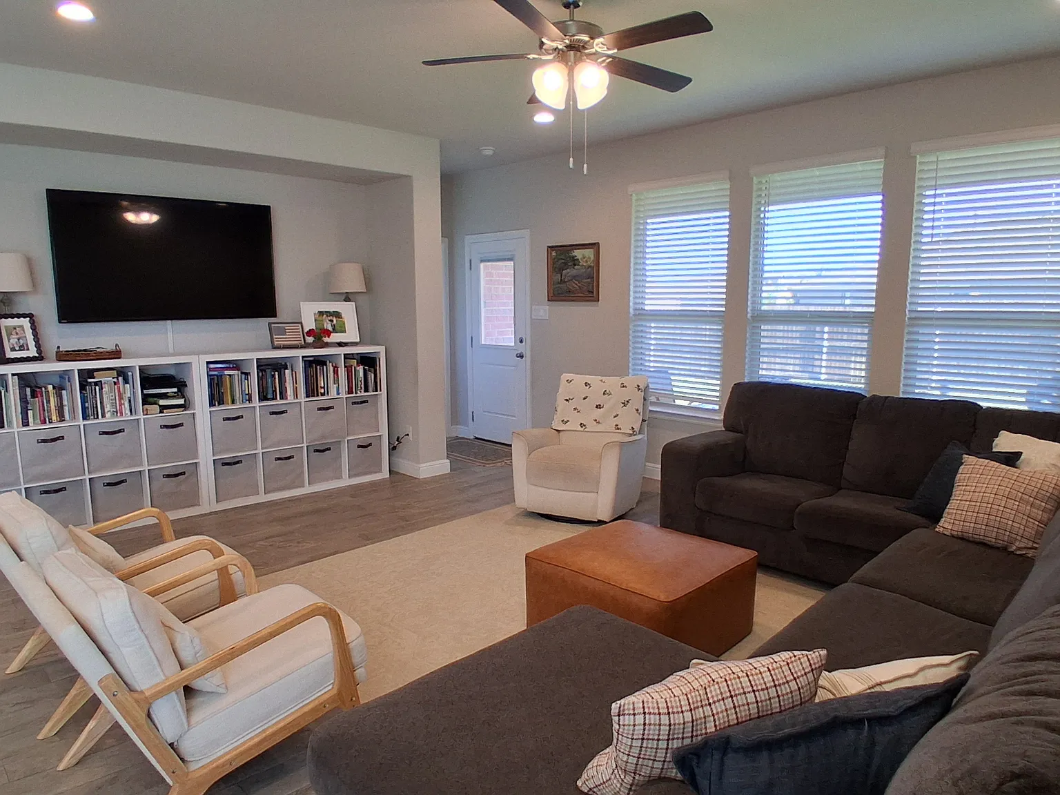4 bed, 2146 sqft, $2,850 — Photo 4
