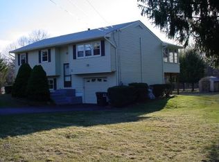 29 Friendly Way, Stormville, NY 12582