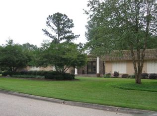 1200 Cambridge Rd, Dothan, AL 36305