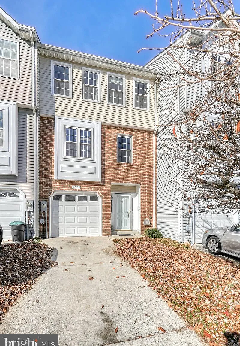 3 bed, 3.5 bath, 1867 sqft, $3,200 — Photo 1