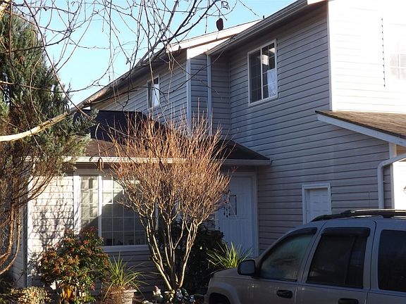 4th image of 314-316 Birchwood Ln