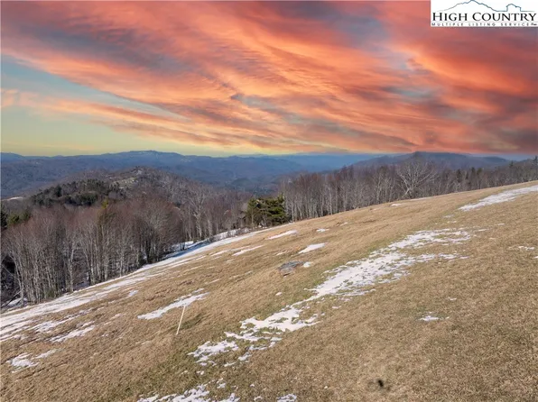 RS4 Skywest Parkway, Elk Park, NC 28604