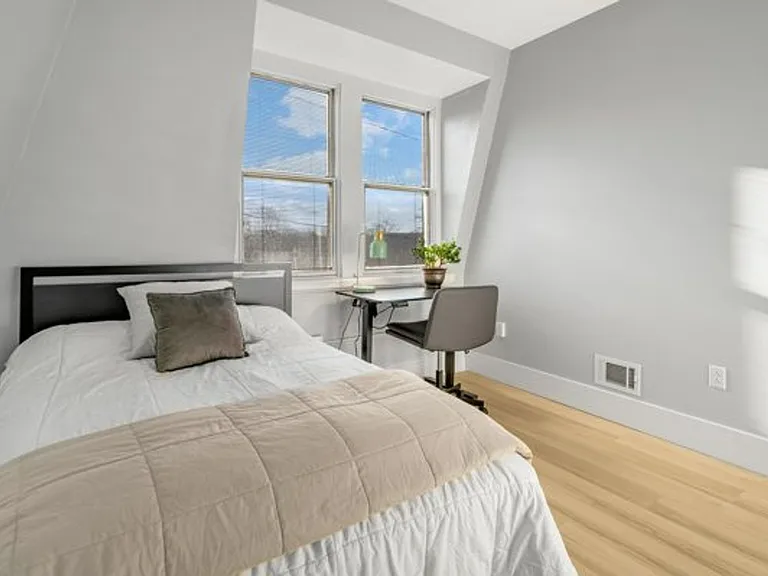 Quarry St. Apartments — Photo 29