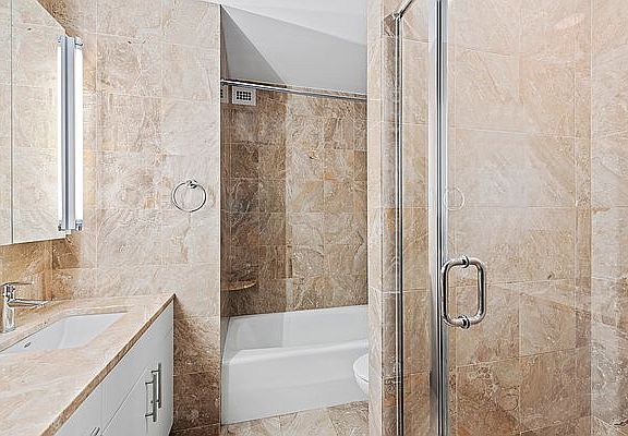 5th image of 800 5th Ave APT 8E