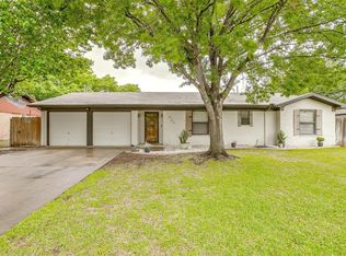 923 Keller Ave, Benbrook, TX 76126