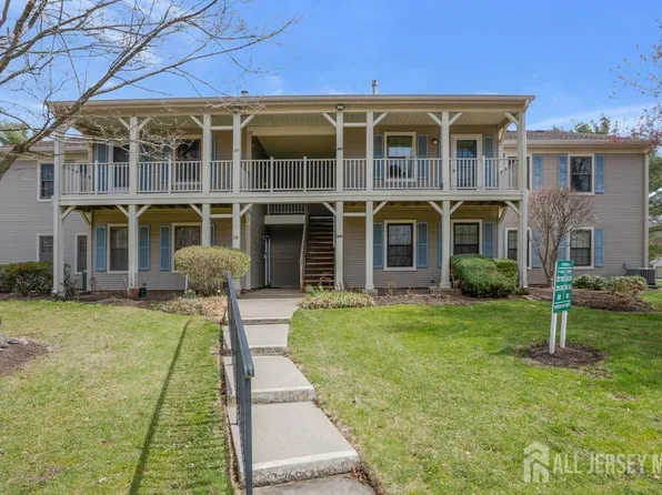 244 Wycoff Way W, East Brunswick, NJ 08816