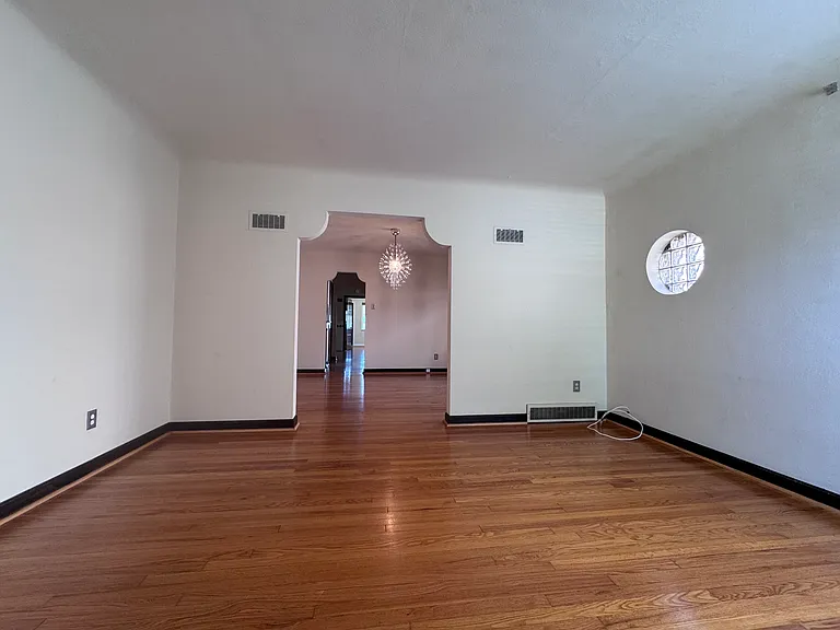 5872 Loran Ave — Photo 4