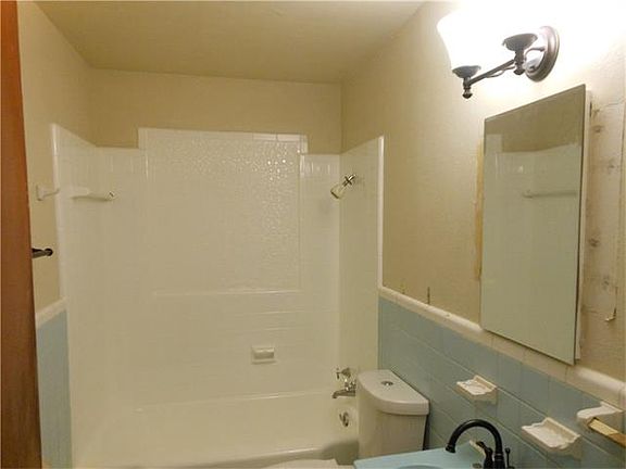 4th image of 4306 Caswell Ave