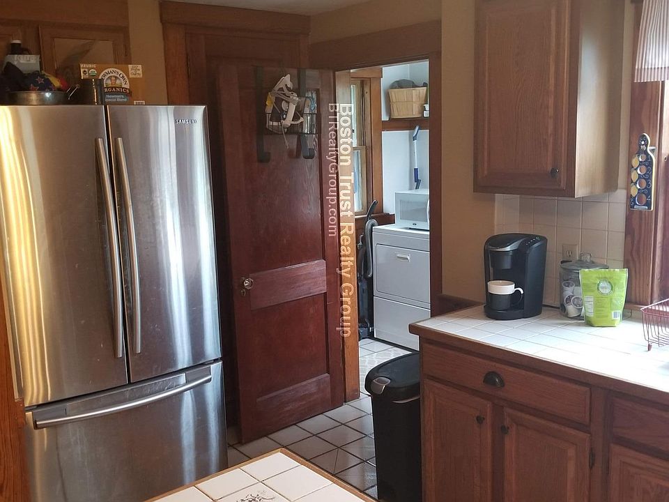 1st image of 74 Oak St #2