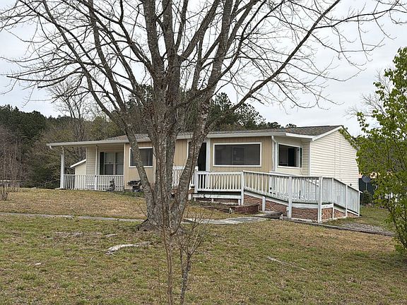 2nd image of 875 Mountain Crest Dr