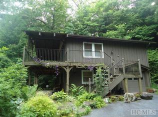 419 Indian Lake Rd, Lake Toxaway, NC 28747