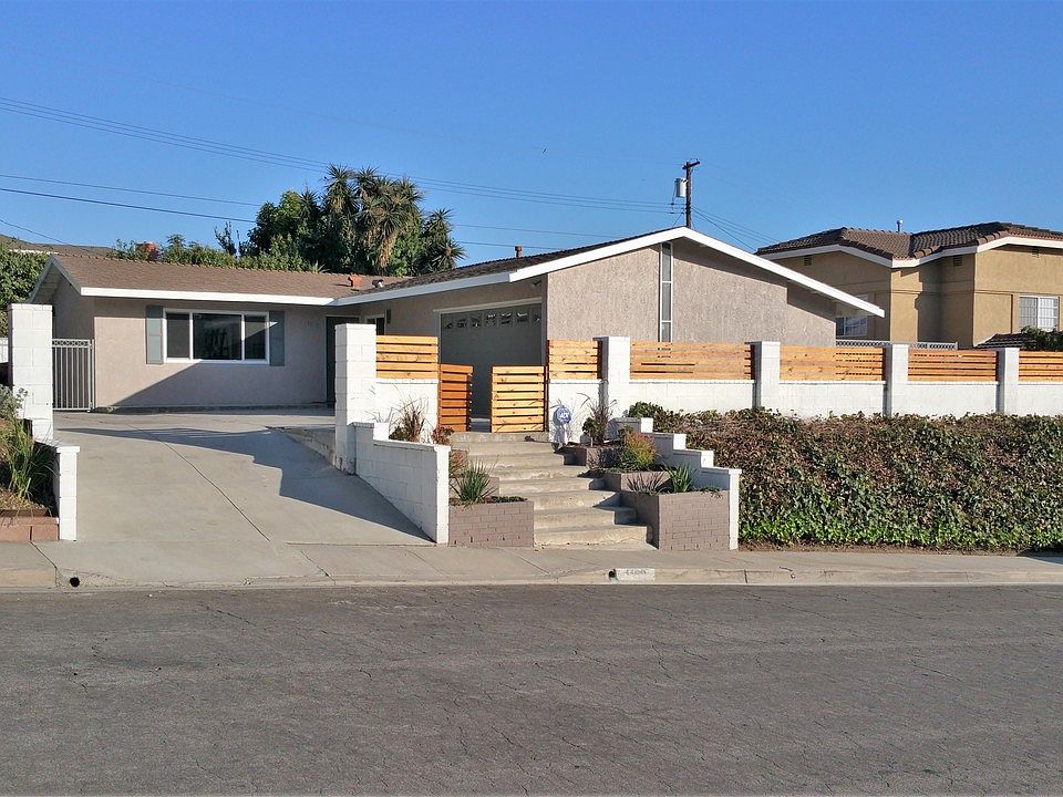 1st image of 1102 Wandering Dr
