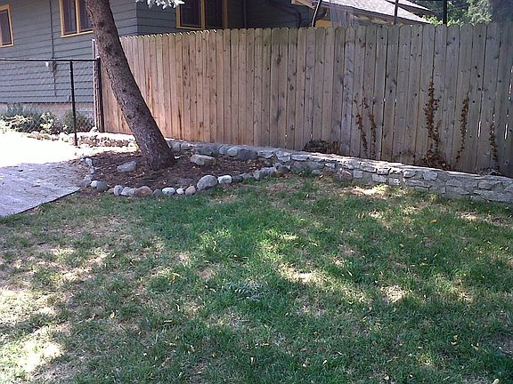 3/4 priv. fence 1/4 chnlink