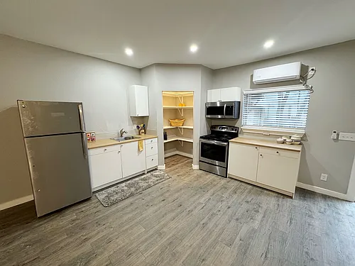 142 Avant Ave #3 Photo 1