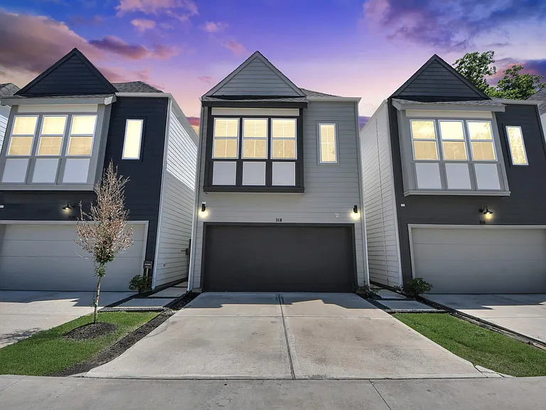 318 Neyland St — Photo 38