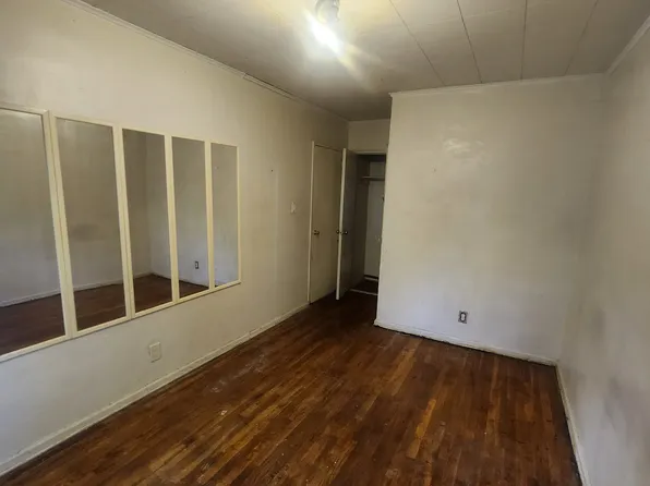 1125 East 104th Street image 12 of 15