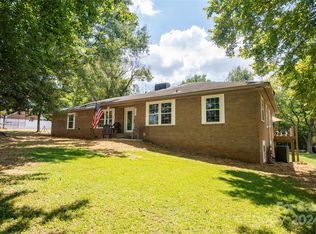 9022 Idlewild Rd, Charlotte, NC 28227