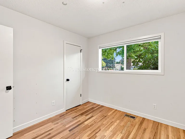 412 NE 167th Pl — Photo 22