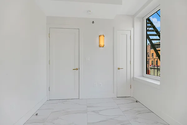 Rented by Prime Square Realty | media 5