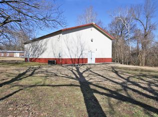 626 N Hickory St, Dexter, MO 63841