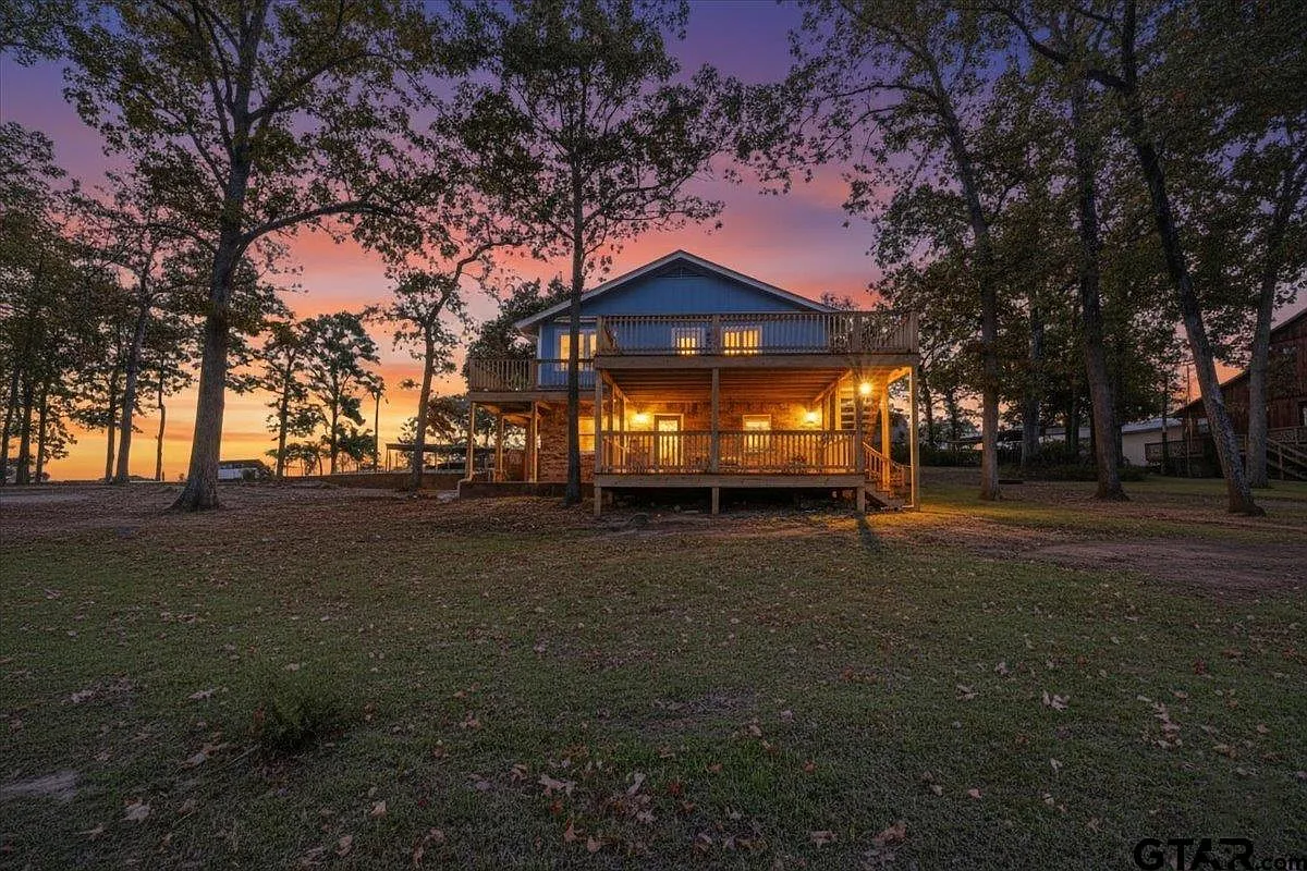 7270 Panorama Dr E photo 1