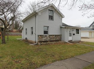 209 Johnson St, Burlington, WI 53105