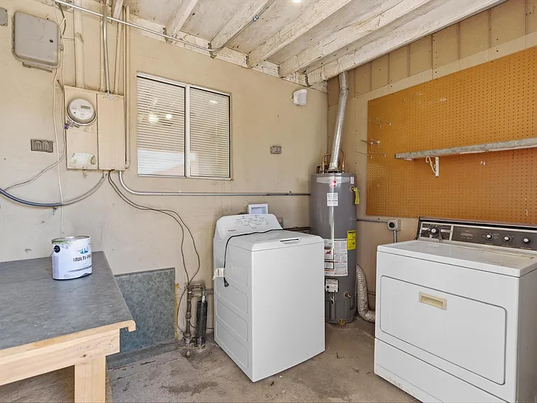 361 E Clarendon Ave — Photo 18