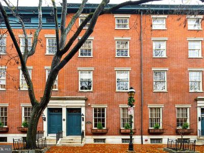 915 Clinton St APT 301, Philadelphia, PA, 19107