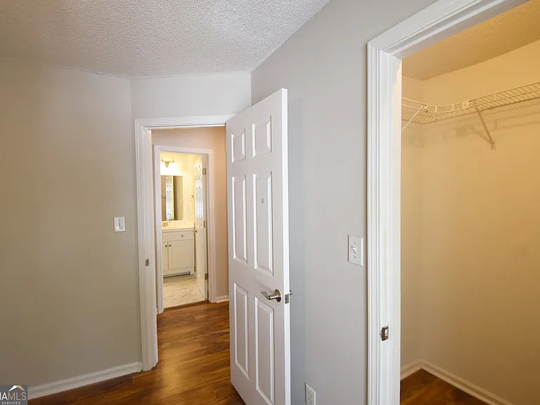 115 S Fairfield Dr — Photo 30