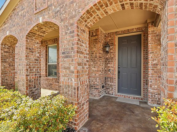 3rd image of 2713 Ranger Ln