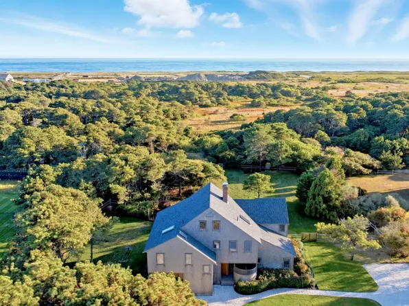 17 Pond View Dr, Nantucket, MA 02554