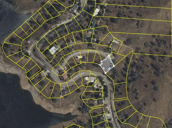 28103 Sky Lake Dr, Friant, CA 93626