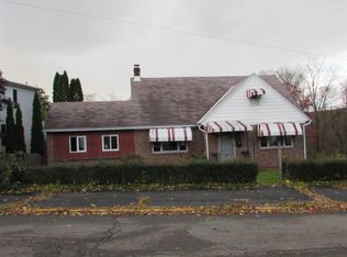 415 N Warren St, Orwigsburg, PA 17961