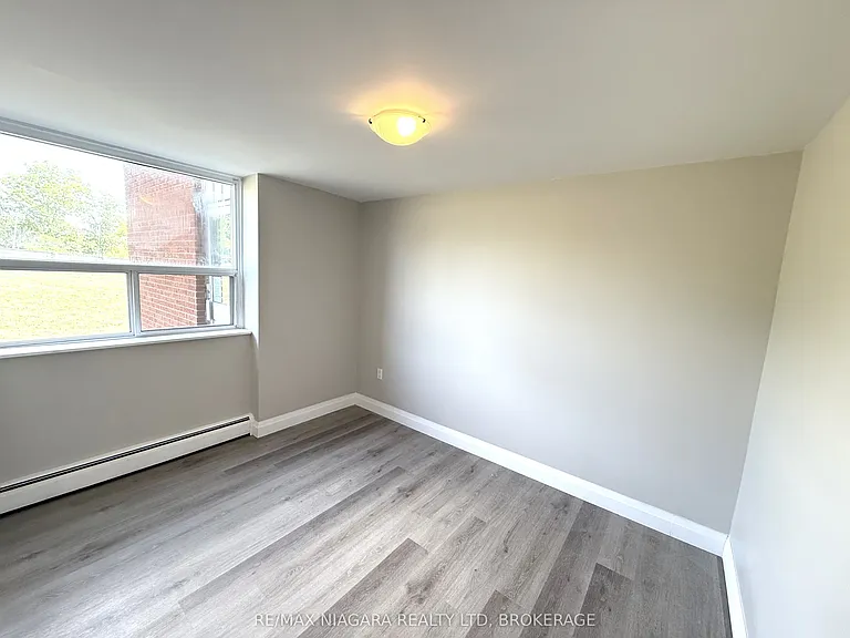 7 Riverview Blvd #104 — Photo 32