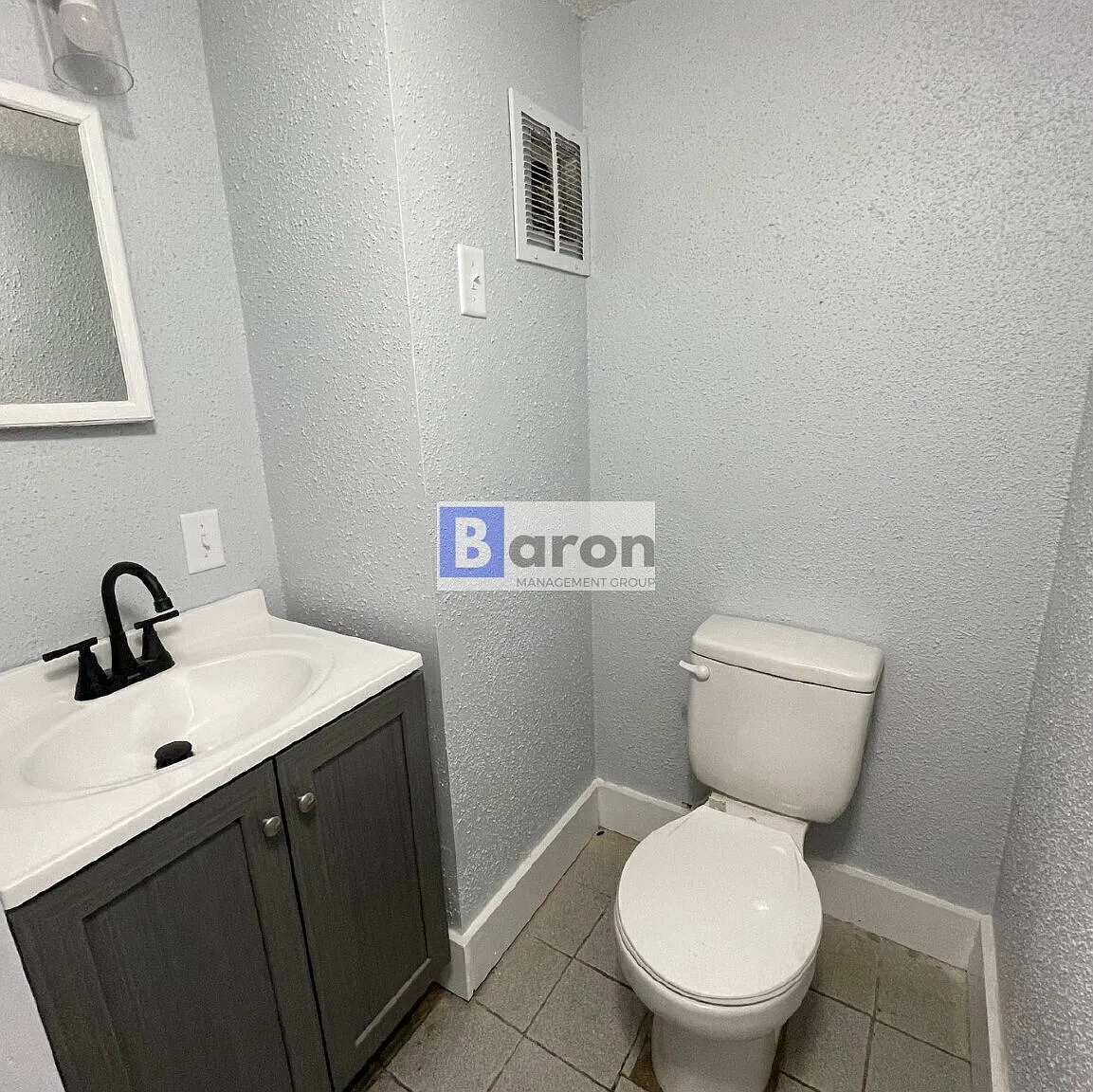 Great 1 bed, 1 bath duplex ready for move in! There is off street parking as well as shared laund... — Photo 1