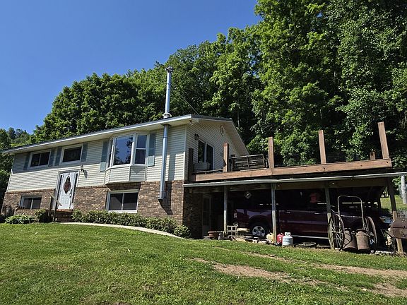 2nd image of 638 Mimosa Rd