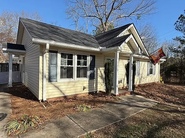 135 Hughes St, Fountain Inn, SC 29644