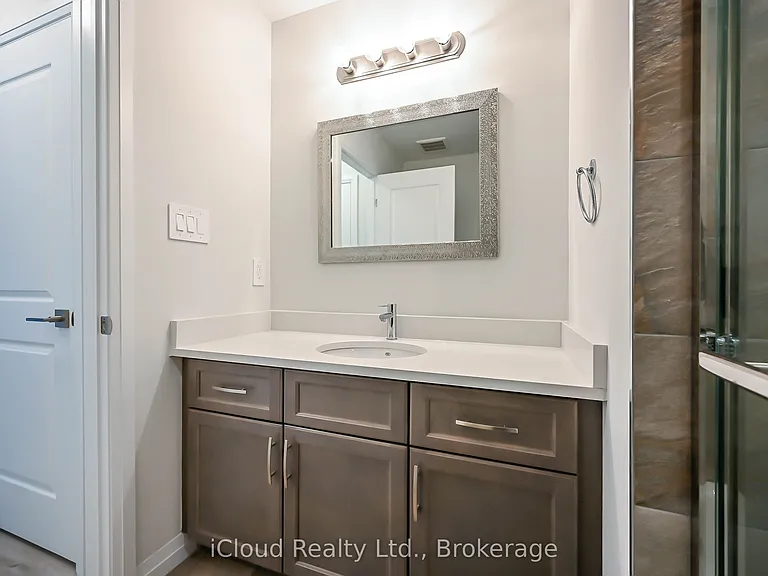 720 Grey St #58 — Photo 22